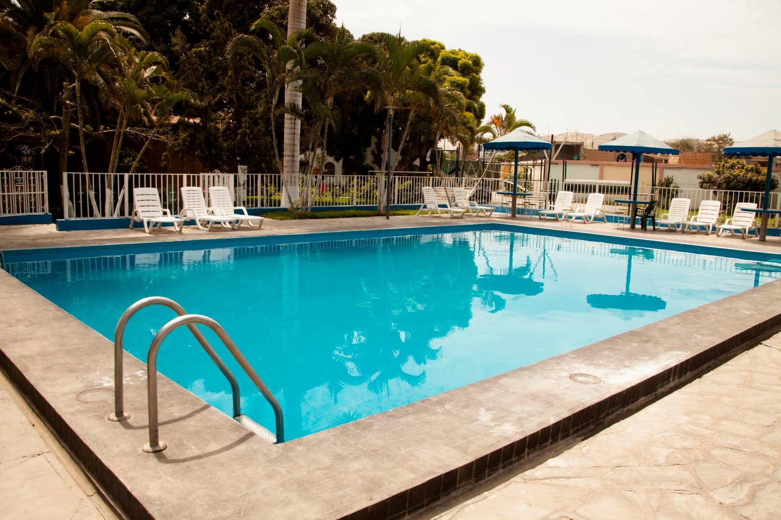 Piscina de El Farol Inn